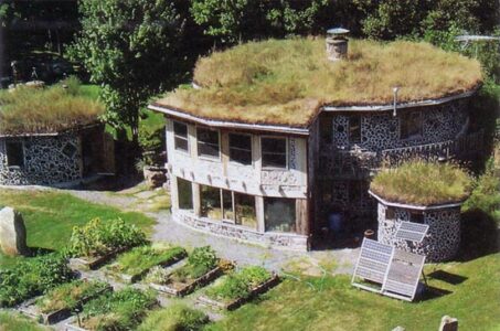 Earth-sheltered Homes Image